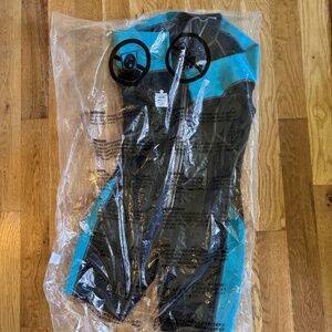 Cressi Women's Short Front Zip Wetsuit for Surfing, Snorkeling, Scuba Diving Med